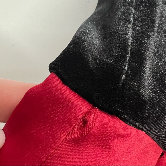 SPEECHLESS Cocktail Party Dress New With Tags Black Velvet and Red Satin Size 9 - Picture 7 of 10